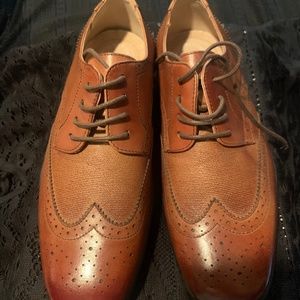 Florsheim wing tips